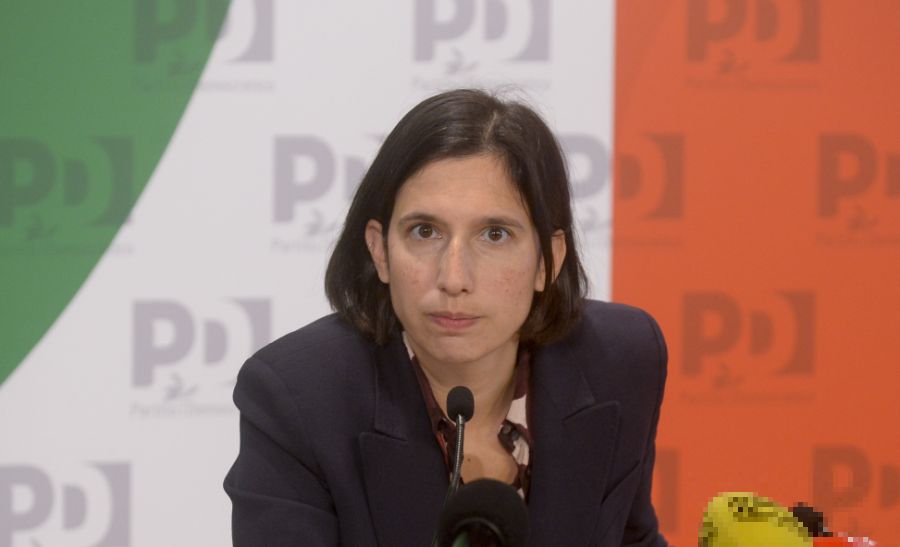 Dazi, Schlein “Governo fermo, reagire uniti come Unione Europea”