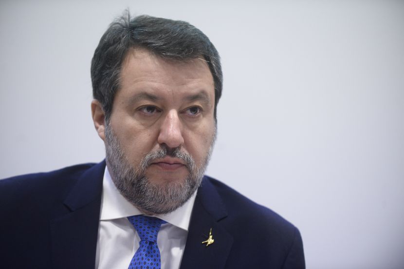 Salvini “La Lega è il collante del governo”
