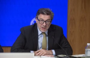Giorgetti “Contribuire alle spese dello Stato non sia un peso”