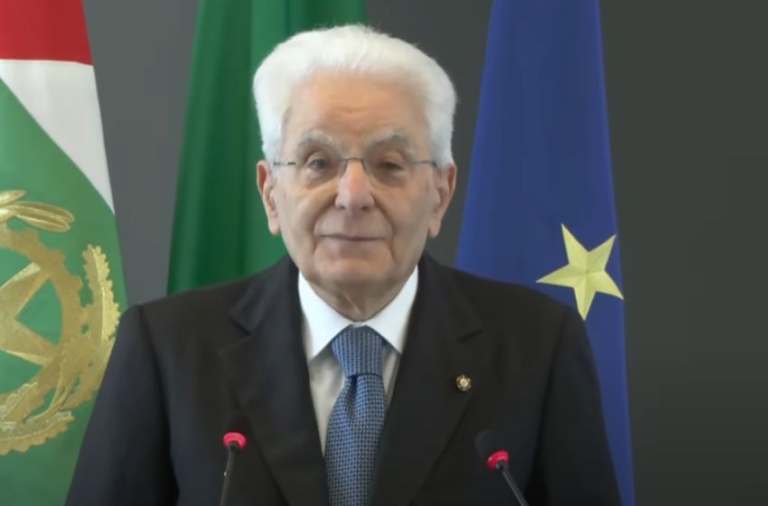 Mattarella “Il tema della natalità è vitale per il Paese” Mattarella “Il tema della natalità è vitale per il Paese”