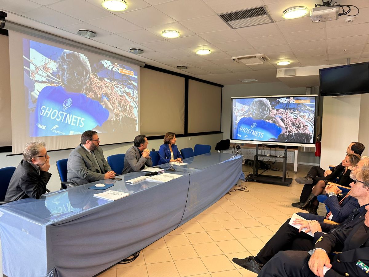 Dal mare all’energia, con “Green Plasma” le reti fantasma diventano risorsa