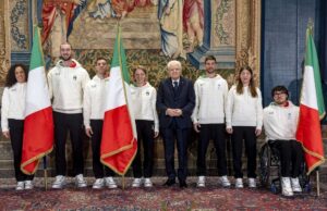 Milano-Cortina alle porte, Mattarella consegna il Tricolore agli alfieri azzurri