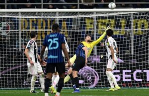 L’Inter piega 3-2 la Juve e prova la fuga in vetta