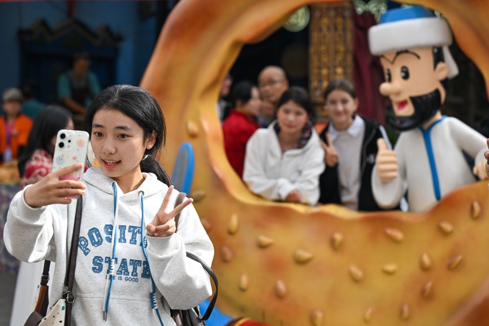 Cina, nel 2025 Xinjiang leader nazionale nel commercio frontaliero Cina, nel 2025 Xinjiang leader nazionale nel commercio frontaliero