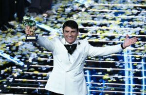 Sanremo, vince Sal Da Vinci. Passaggio di testimone Conti-De Martino