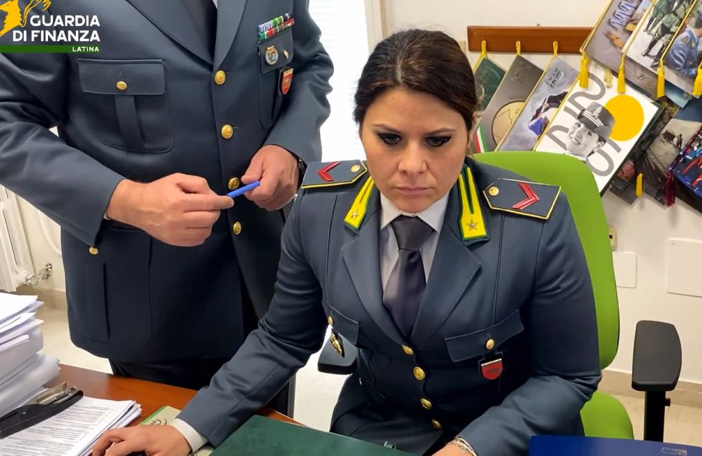 Sequestrato portale di e-commerce, vendeva grandi marchi taroccati Sequestrato portale di e-commerce, vendeva grandi marchi taroccati