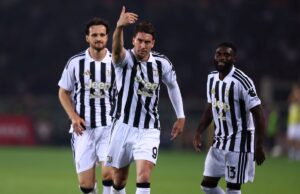 Vlahovic non basta alla Juve: pari nel derby, sarà Europa League