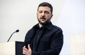 Ucraina, Zelensky “Drone russo ha colpito centrale stoccaggio di Cernobyl”