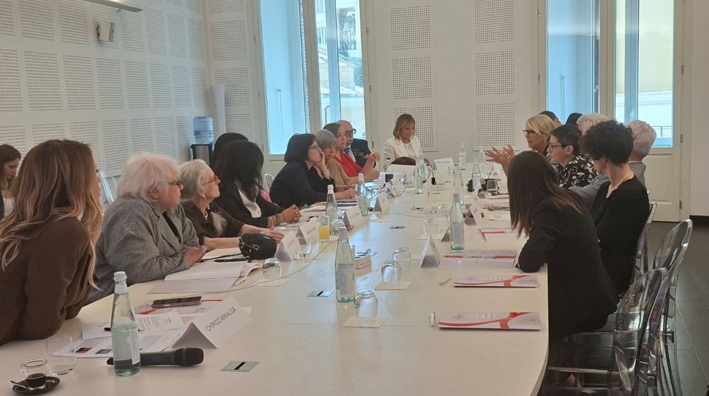 Sanità del futuro, Relazioni rilancia il dialogo Associazioni pazienti-Istituzioni Sanità del futuro, Relazioni rilancia il dialogo Associazioni pazienti-Istituzioni