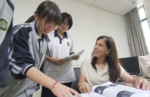 Cina, una docente italiana a Qingdao tra insegnamento e dialogo interculturale