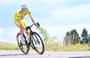 Pogacar sempre più padrone del Tour, vince anche la 14^ tappa