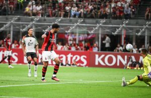 Il Milan batte 2-0 il Venezia nel ricordo di Franco Baresi
