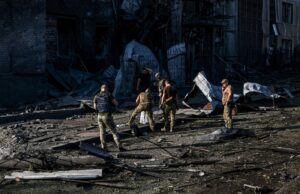 Notte di attacchi incrociati tra Mosca e Ucraina